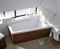 Paiova: Die raumsparende Wanne in Trapezform Paiova: Die raumsparende Wanne in Trapezform