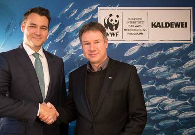 Partner im Kampf gegen Plastik in den Weltmeeren: Kaldewei Geschäftsführer Franz Kaldewei und Christoph Heinrich, Vorstand Naturschutz beim WWF