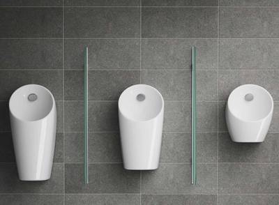 Die randlosen Urinal-Formen in drei Größen vermeiden Spritzer, verunreinigte Oberflächen und stehendes Wasser, Apps sorgen für die perfekte Funktionsweise