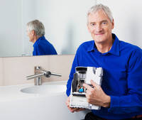 James Dyson präsentierte seine neueste Erfindung: Airblade Tap - ein Wasserhahn, der die nassen Hände Vollspeed trocken pustet