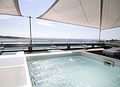 Mit 40 Düsen sorgt der Whirlpool Lounge Concept von Portcril für feine Hydromassage Mit 40 Düsen sorgt der Whirlpool Lounge Concept von Portcril für feine Hydromassage