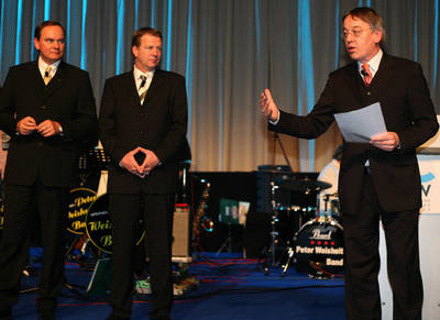 Guido Rengers, Bert Granderath und Dieter C. Rangol (von links) vom bsw bei der Preisverleihung