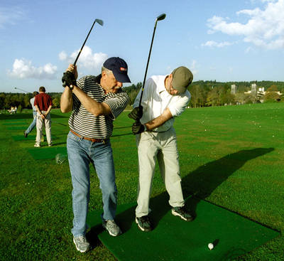 Golfen, Bogenschießen, Tennisspielen alles in nächster Nähe. (Fotos: Kur- und Bäder GmbH Bad Dürrheim)