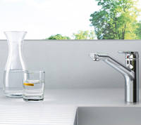 CeraMix Blue von Ideal Standard verbessert die Wasserhygiene dank Nickel- und Bleifreiheit und senkt außerdem den Wasserverbrauch deutlich