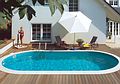 Eine Luft-Wasser-W�rmepumpe h�lt die Betriebskosten f�r den Pool gering