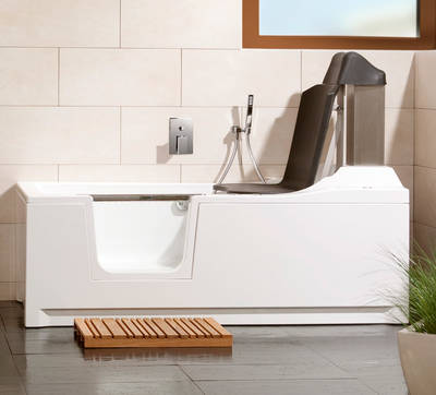 Die patentierte Tür aus Sicherheitsglas bietet zusätzlich Komfort