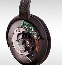 30 Jahre Forschung und Erfahrung in der L�rmreduzierung stecken in den neuen BOSE Headphones
