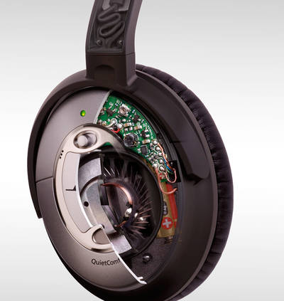 30 Jahre Forschung und Erfahrung in der Lärmreduzierung stecken in den neuen BOSE Headphones