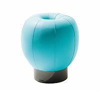 Der Q Stool ist wetterfest und in vielen Farben zu haben