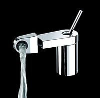 Einfaches Ziehen und Drehen f�r flexibelste Bidet-Anwendung