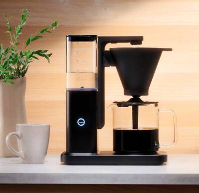 Die Zense Filterkaffeemaschine ist die innovative ist mit einem abnehmbaren Wassertank ausgestattet
