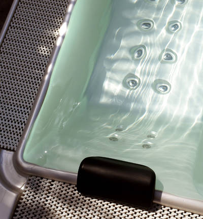 Genussvolles Massageangebot bei extra hohem Wasserspiegel