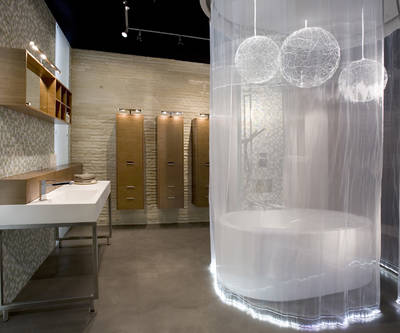 "natural" überrascht mit ungewöhnlichen Elementen