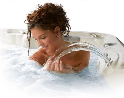 HotSpringSpas mit ACE Salzwasser Reinigungssystem kommen weitgehend ohne Chemie aus