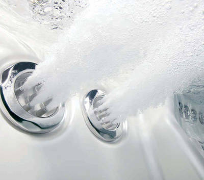 Mit Spiel, Spaß und prickelnden Angeboten feiert HotSpring Jubiläum