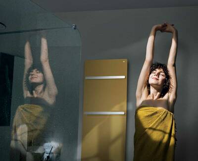 Perfekter Partner für die Walk-in Dusche: Zehnder Vitalo. Dank der glatten, geschlossenen Oberfläche ist Zehnder Vitalo besonders hygienisch und kann leicht gereinigt werden