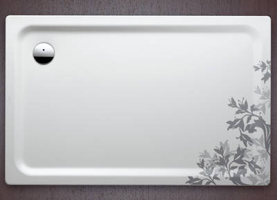Dank des zeitlosen Entwurfs „Lilie“ vom renommierten Designbüro Phoenix Design, Stuttgart/Tokio, wird die Duschebene zum extravaganten Highlight im Bad
