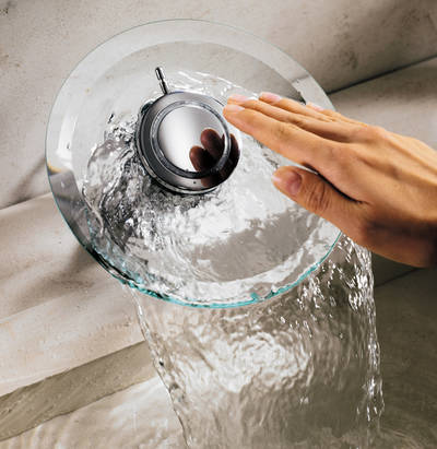 Berührungslose Armaturen wie die Murano E von Hansa bieten zusätzliche Hygiene beim Händewaschen