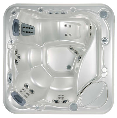 Ergonomisch geformte Wanne und perfekt platzierte Düsenpower