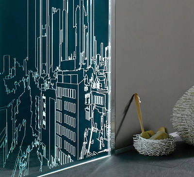 Prickelnd urban - die Glamü Duschabtrennung mit Laser-Motiv