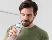 Für eine schnelle, medikamentenfreie und komfortable Hilfe in der Erkältungszeit sorgt die neue elektrische Nasendusche NI 200 mit wieder aufladbarem Akku von medisana