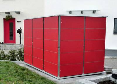 Mit einer Kantenlänge von nur 158 cm (B x T x H) ist der Gartenschrank Pure ein kleines Gartenhaus mit individualisierbarer Inneneinteilung