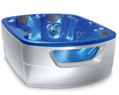 Teuco Hydrospa 612: ausgewogen in Form und Funktion. Ausgefallen - das Sichtfenster