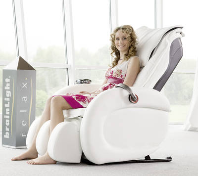 Entspannung mit Brainlight ist eine Kombination aus Massage und audiovisueller Stimulation. Eine neueste Studie belegt die Wirksamkeit