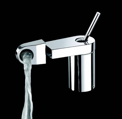 Einfaches Ziehen und Drehen für flexibelste Bidet-Anwendung