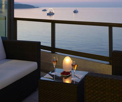 Neoz Lichtobjekte spenden kabellos warmes Licht