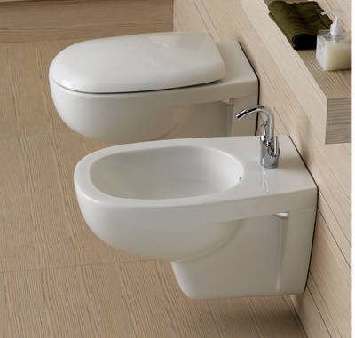 WC und Bidet sind der Waschtischgestaltung nachempfunden