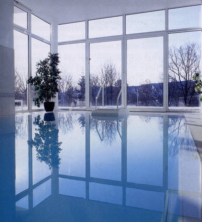 Ob Gartenpool oder Hallenbad - im Buch gibt es die Infos